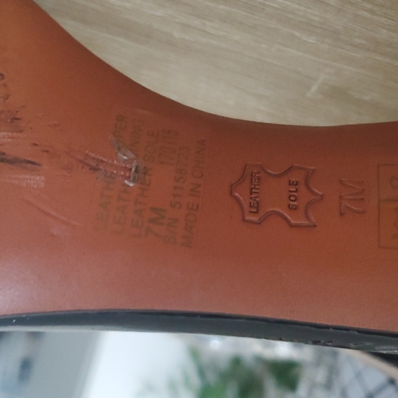 Tori Burch Cecile Sandals - Picture 7 of 9